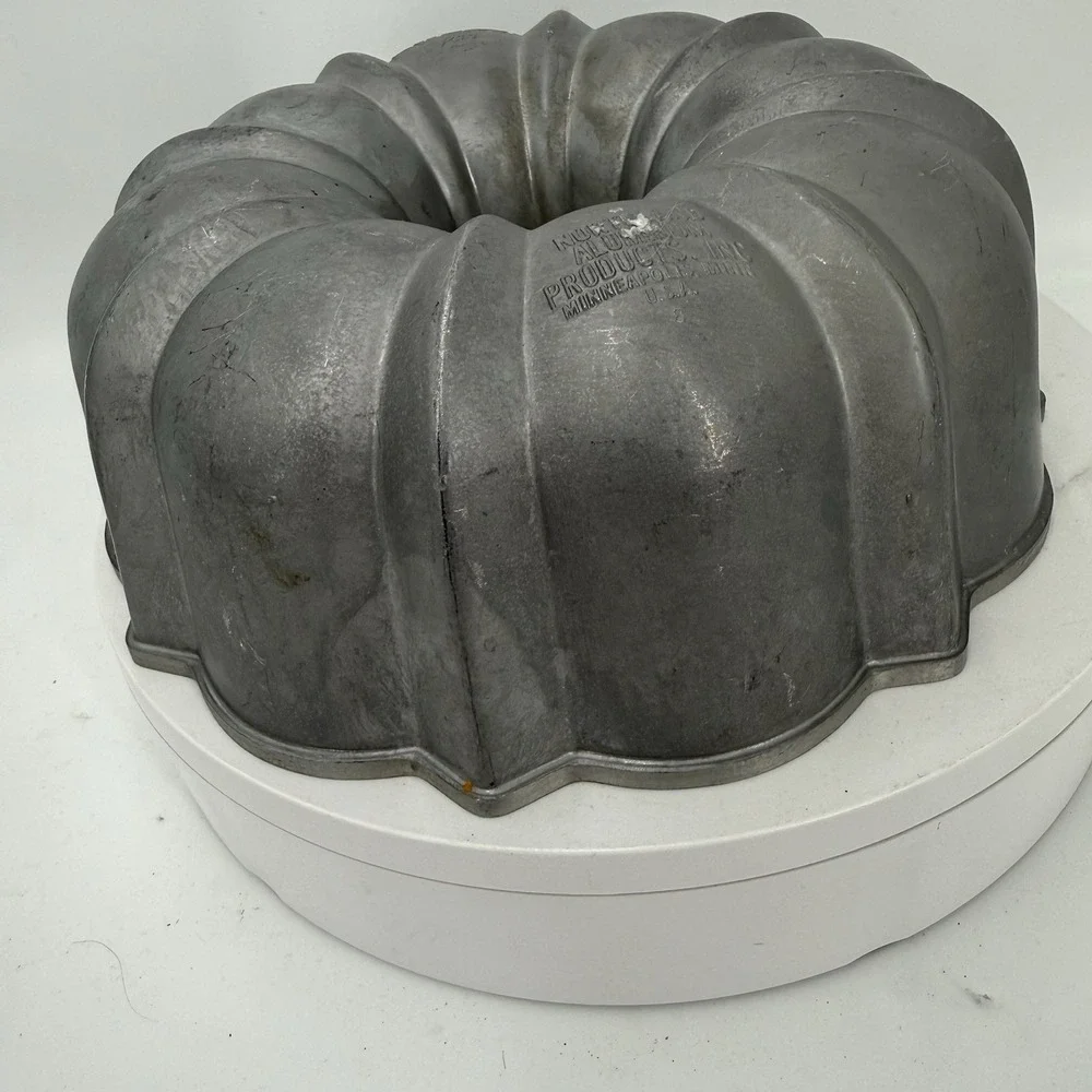 BUNDT vintage northland
